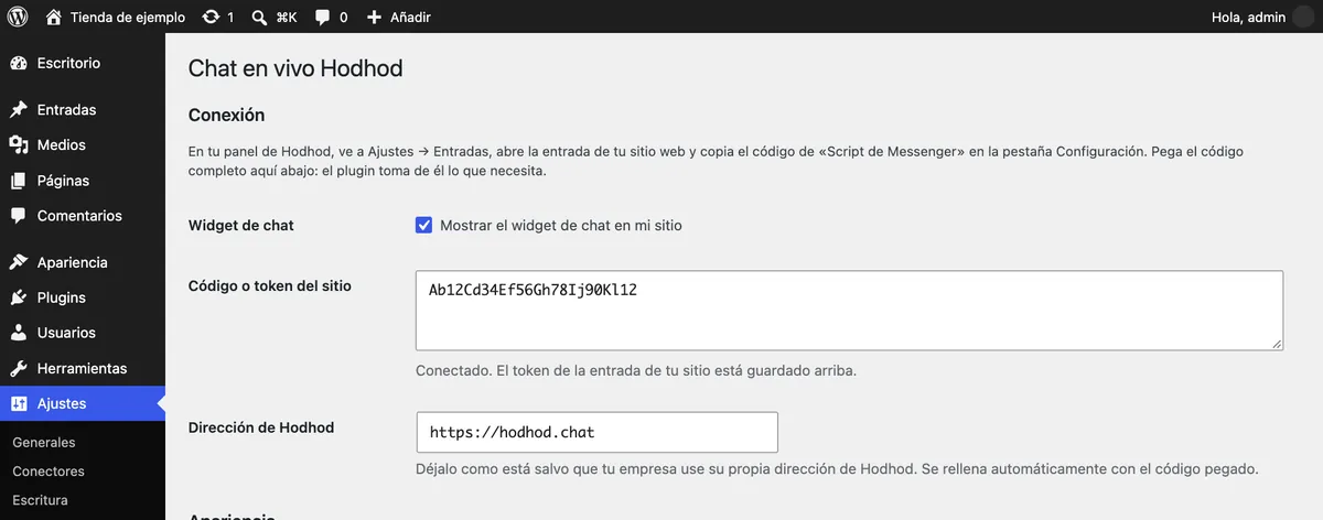 La página de ajustes de Chat en vivo Hodhod en WordPress, con el código del sitio ya pegado