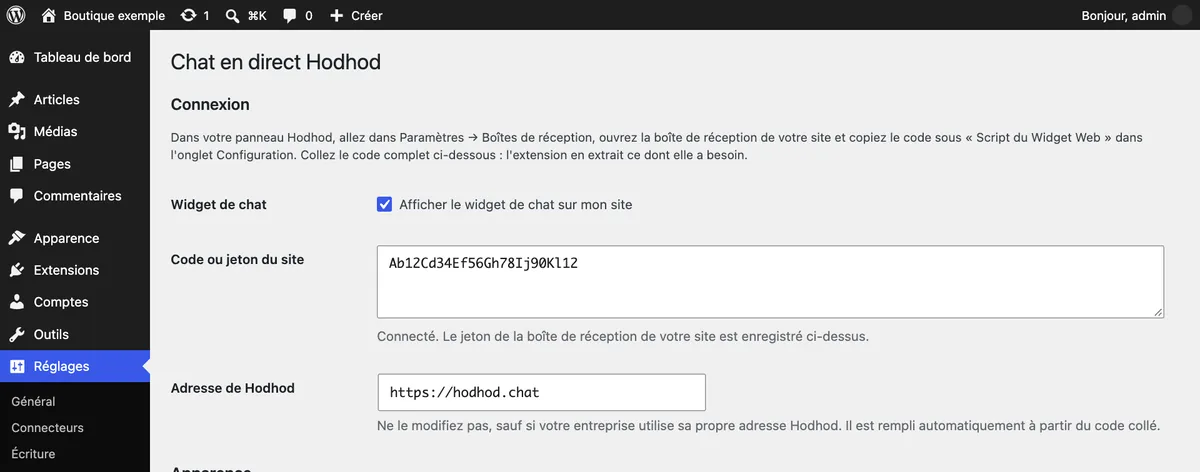 La page de réglages « Chat en direct Hodhod » dans WordPress, avec le code du site collé